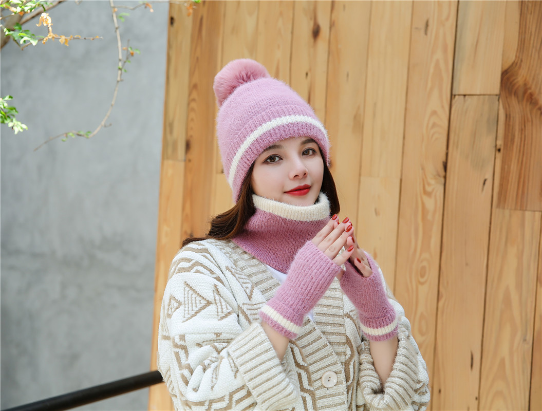 Winter Korean-style knitted hat, women's warm neck, one-piece thickened cycling cap, winter ear-protecting woolen hat Item Picture