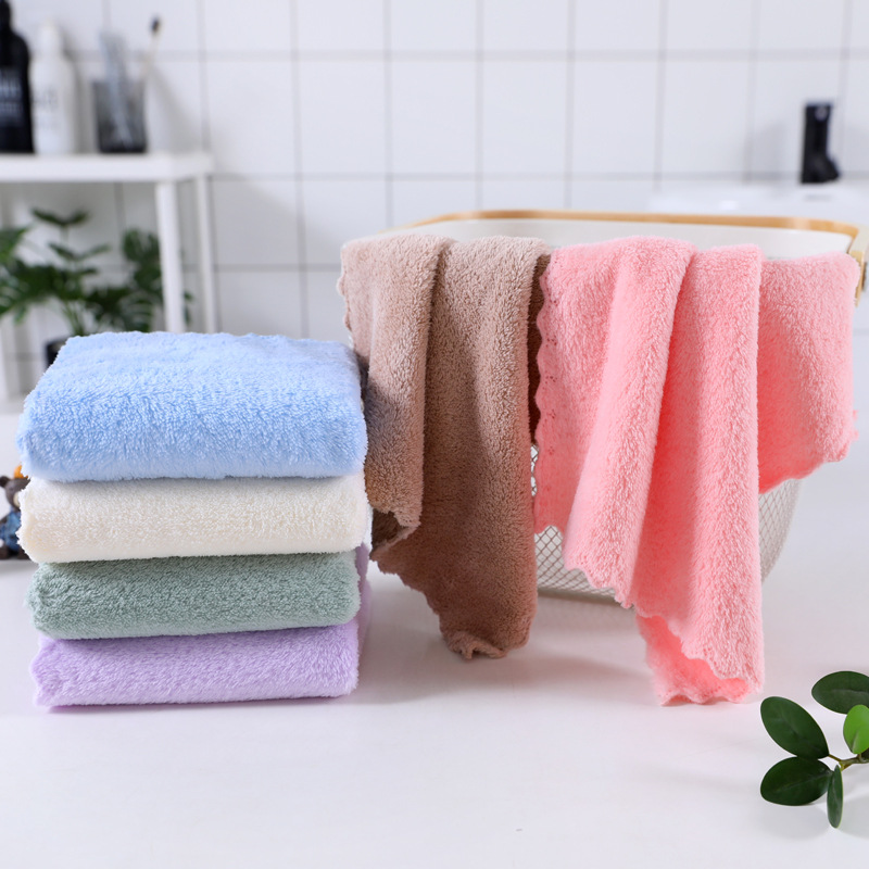 Free shipping factory wholesale high-density coral fleece 25*25 kindergarten face wash small square towels, cartoon children's soft towels details Picture