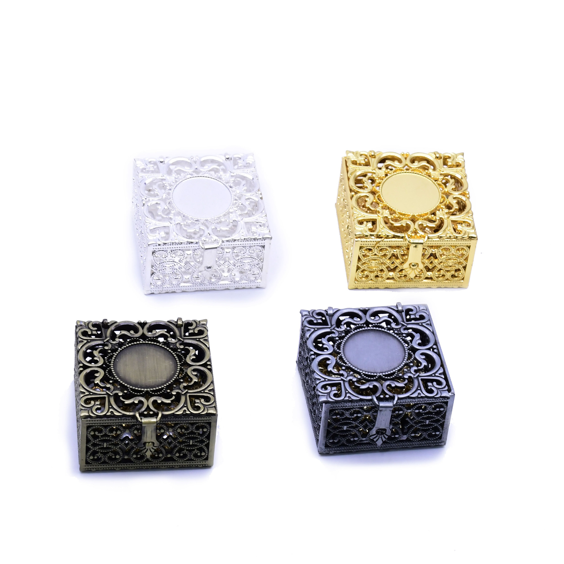 Wholesale of high-end prayer bead gift boxes, metal leaky packaging boxes, necklace gift boxes in stock details Picture