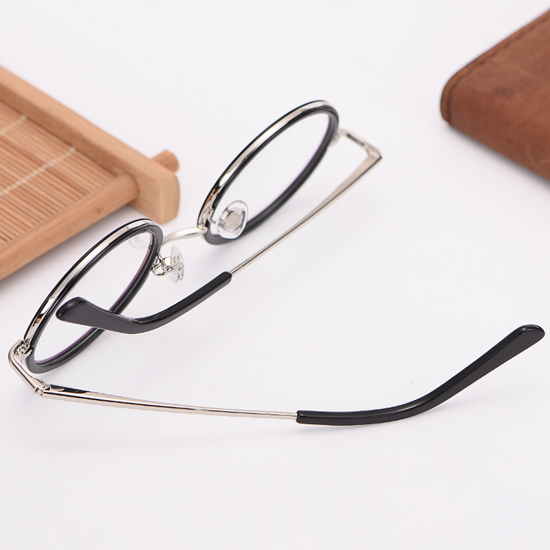 Retro round frame men's and women's flat myopia glasses, decorative spectacle frame, optical myopia frame, round glasses 8068 Application Scenario