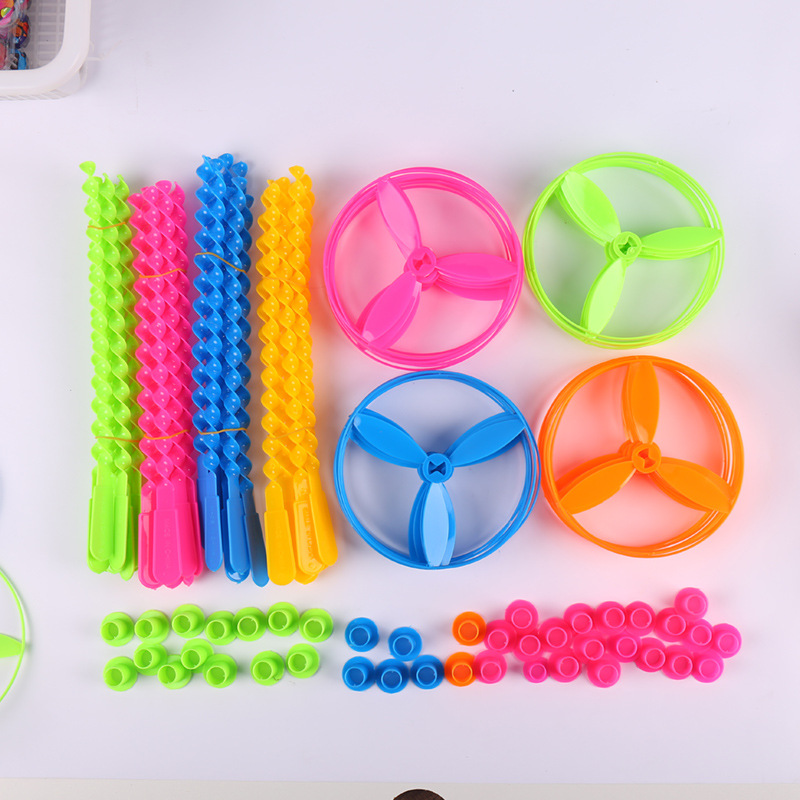 28cm Flying Fairy Bamboo Dragonfly Baby small toy hand-pushed flying saucer Frisbee, a classic nostalgic toy for 80s children Specification image