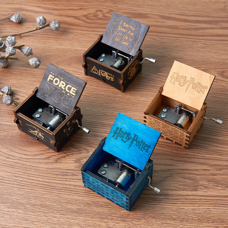 古典八音盒 雕刻手摇式木质音乐盒 工艺品摆件音乐盒diy图