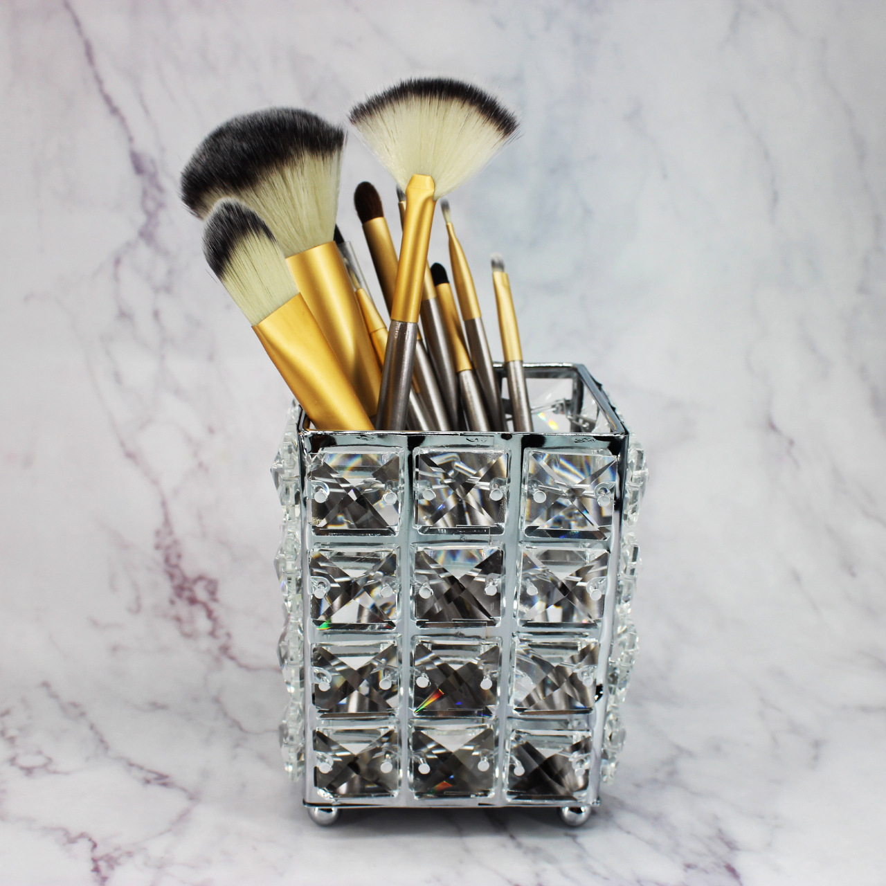 Lápiz de uñas cepillo de maquillaje cubo de almacenamiento titular de lápiz de cristal europeo cubo de almacenamiento de objetos de artesanía Application Scenario