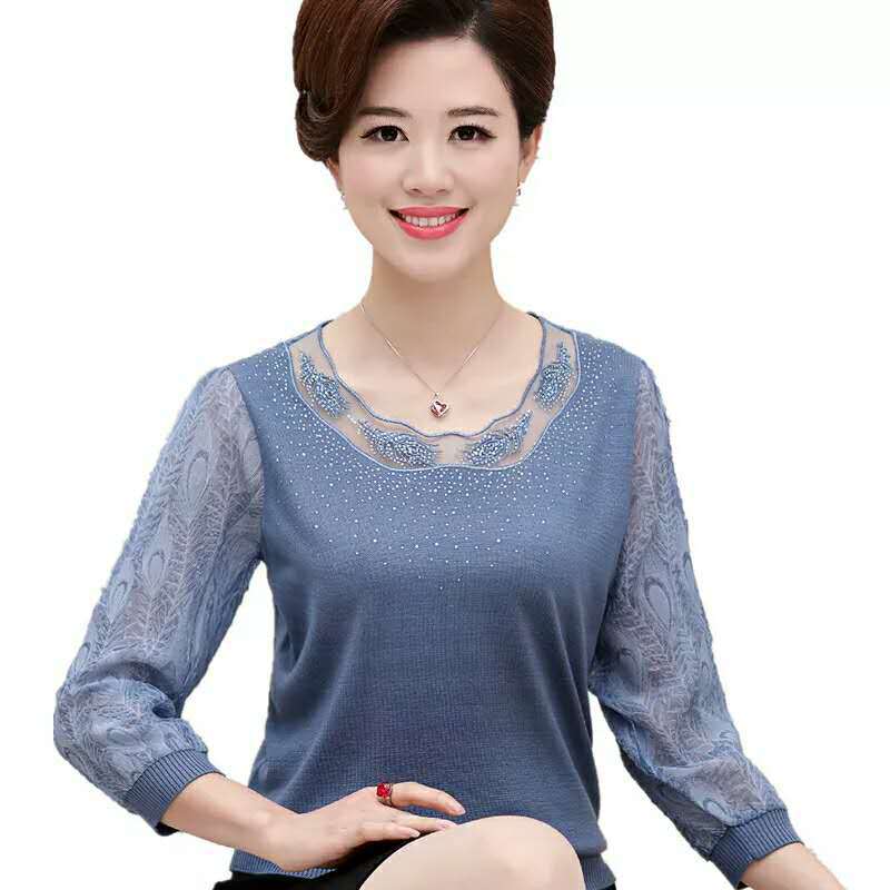 This is a new summer fashion for middle-aged and elderly women, featuring a cool and breathable knitted sweater with patchwork gauze sleeves and lace embroidery with a round neck Specification image