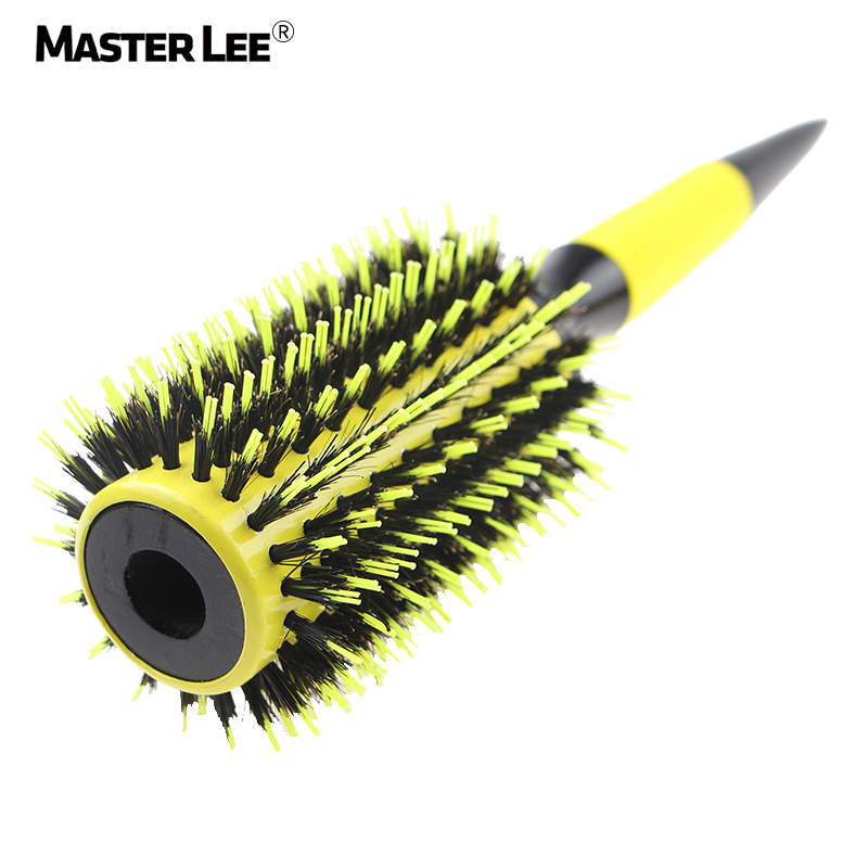 Mastree pig bristle ceramic comb, aluminum tube roller comb, curly hair round roller comb, hair salon curly hair styling comb Application Scenario