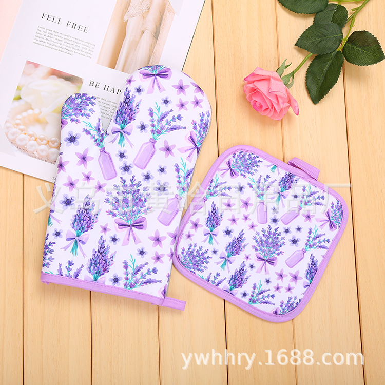 【LOVELY HOME】【 Chijia 】 Lavender insulated microwave oven Baking glove mat Two-piece oven set with heat proof gloves digital printing Application Scenario