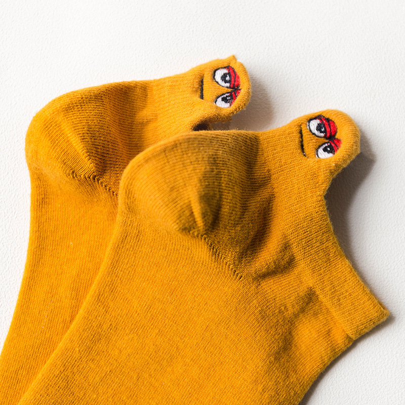 Sesame Street Japanese-style heel small ear neutral couple socks, embroidered cartoon monster pure cotton boat socks, short trendy socks Item Picture