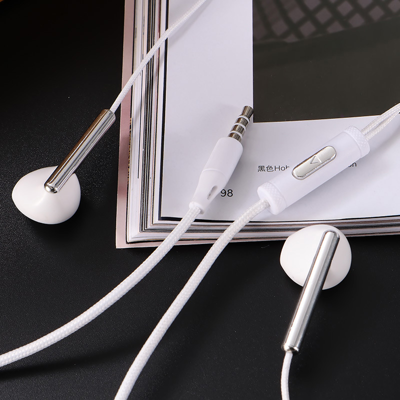 The brand-new Jueshi series of high-quality anti-fabric cable in-ear voice mobile phone headphones and high-fidelity subwoofers Application Scenario