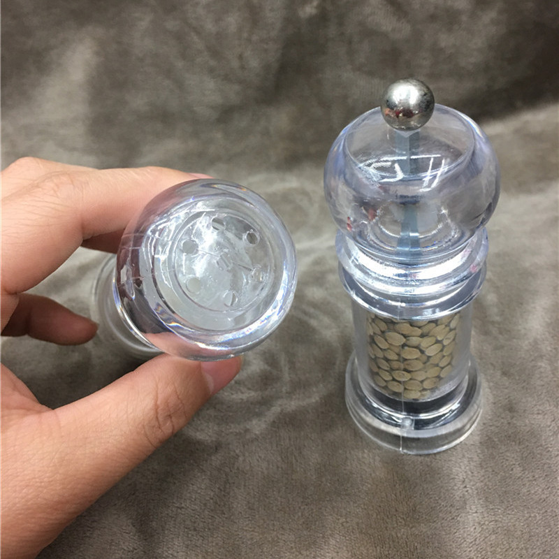 Peppercorns Grinder Peppercorns Powder Bottle Manual Grinding Household Seasoning Bottle Jar Peppercorns Grinding Two Sets Application Scenario
