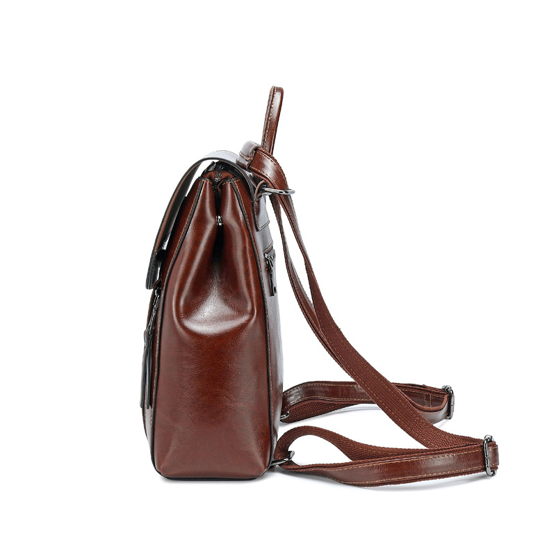 Backpack Women 2022 New Leather Women's Bag Fashion Oil Wax Cowhide Backpack Senior Sense Women's Backpack Application Scenario