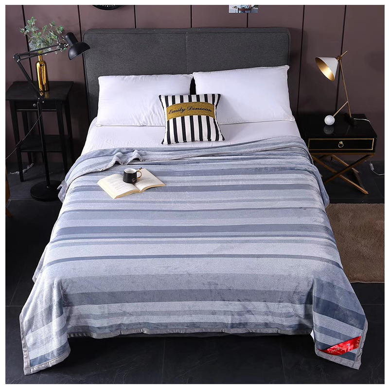 Spot Yarn-Dyed Thickened Flannel Blanket Autumn/Winter Striped Air Conditioning Blanket Soft Velvet Blanket Nap Blanket Wholesale Item Picture