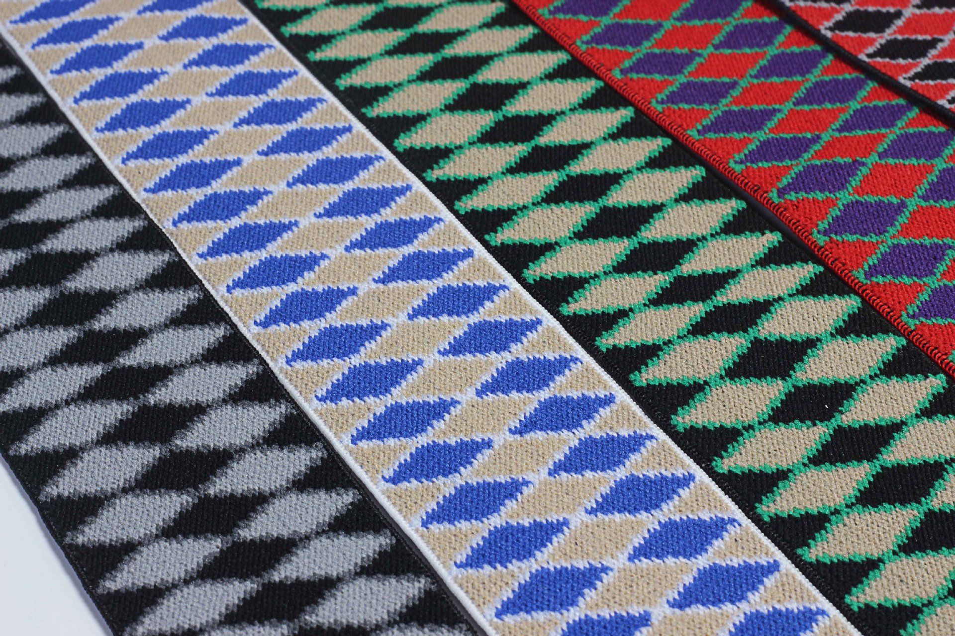 Can Be Multi-Color Geometric Pattern Acrylic Fiber Thickened Spandex Silk Jacquard Elastic Garment Accessories Manufacturers Direct Supply Application Scenario