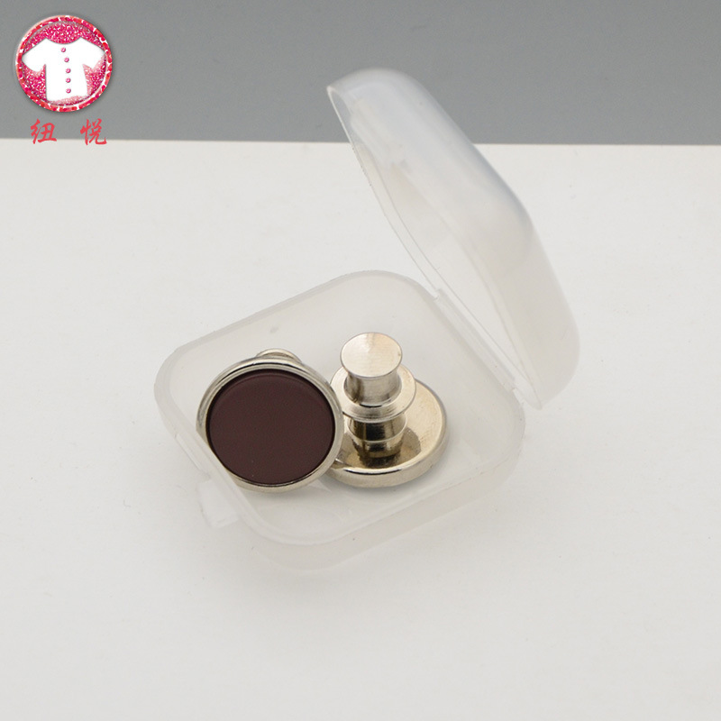 The magical jeans buttons can be adjusted without nails. The versatile buttons can change the waistline of the pants. Remove the metal round buttons Application Scenario