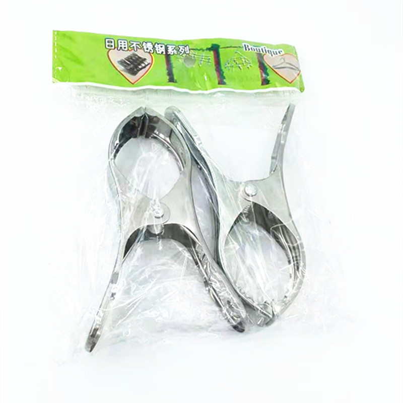 The manufacturer supplies large-sized 2-piece stainless steel clamps and opening clips for wholesale at a two-yuan store details Picture