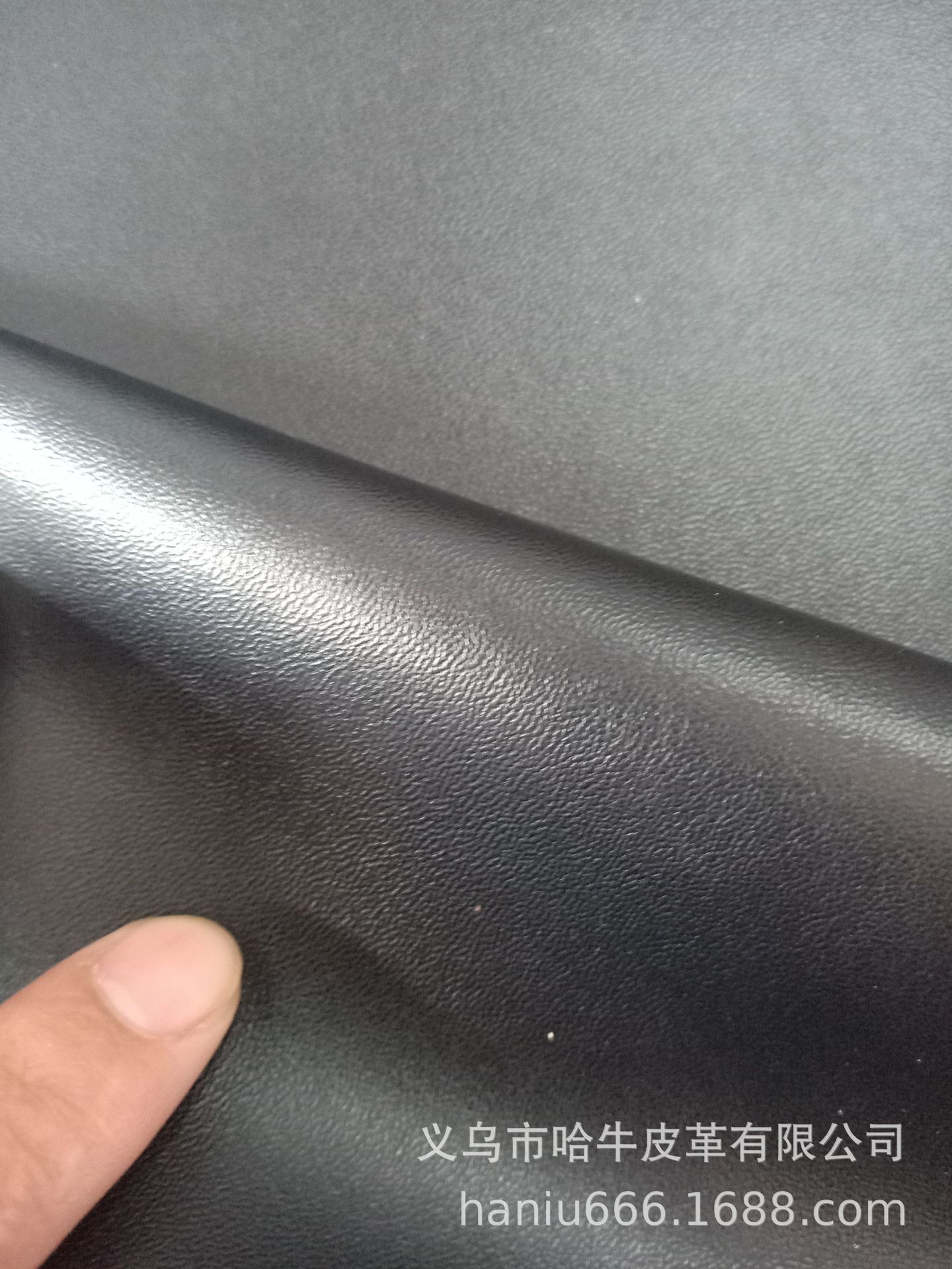 يبلغ سمك بقور يوها الحقيقي 0.7 من ألياف سوداء للغاية Specification image
