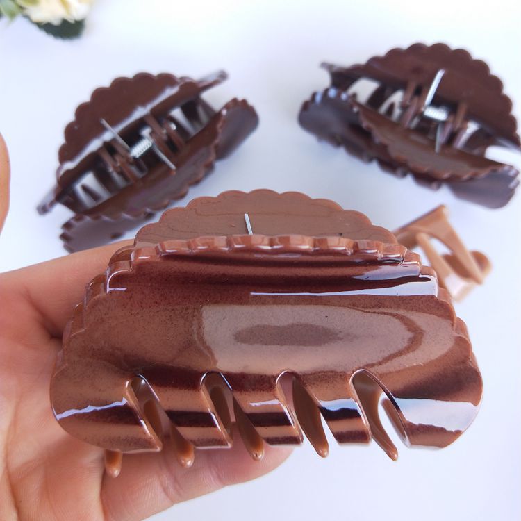 Catch wood grain color catch wood grain hair catch popular hair clip fashion hair catch 1 yuan 2 yuan supply Item Picture