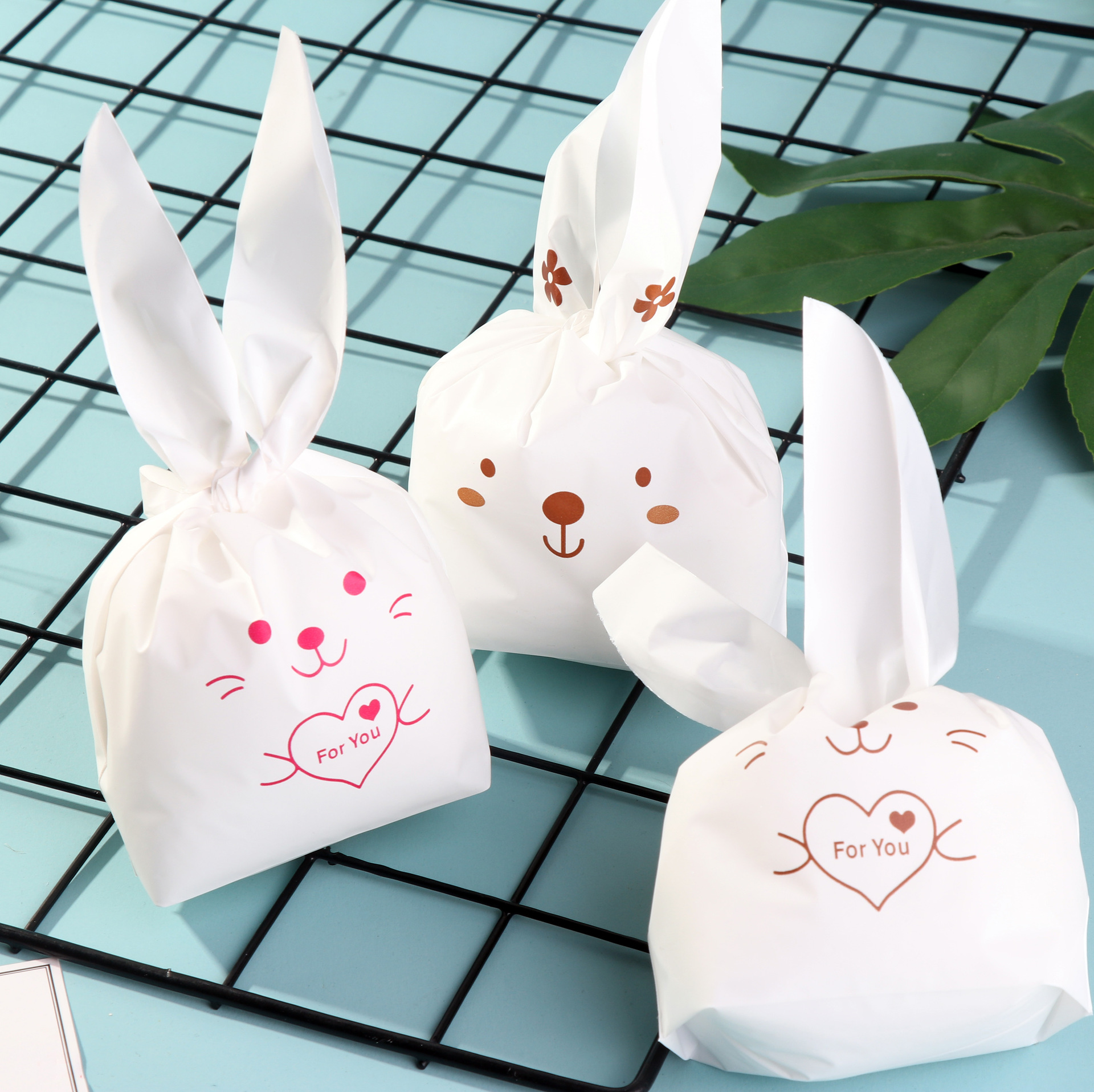 Baked Cute Bunny Ears Bag Thickened Gift Bunny Goodie Bag Handmade Cookie Ziplock Bag Specification drawing