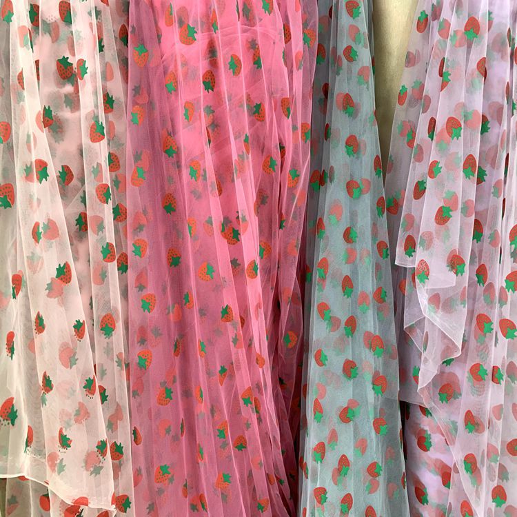 Knitted mesh fabric for clothing, toys, puffy skirts, headwear, hair accessories, butterfly festival fabric, strawberry gel mesh gauze Application Scenario