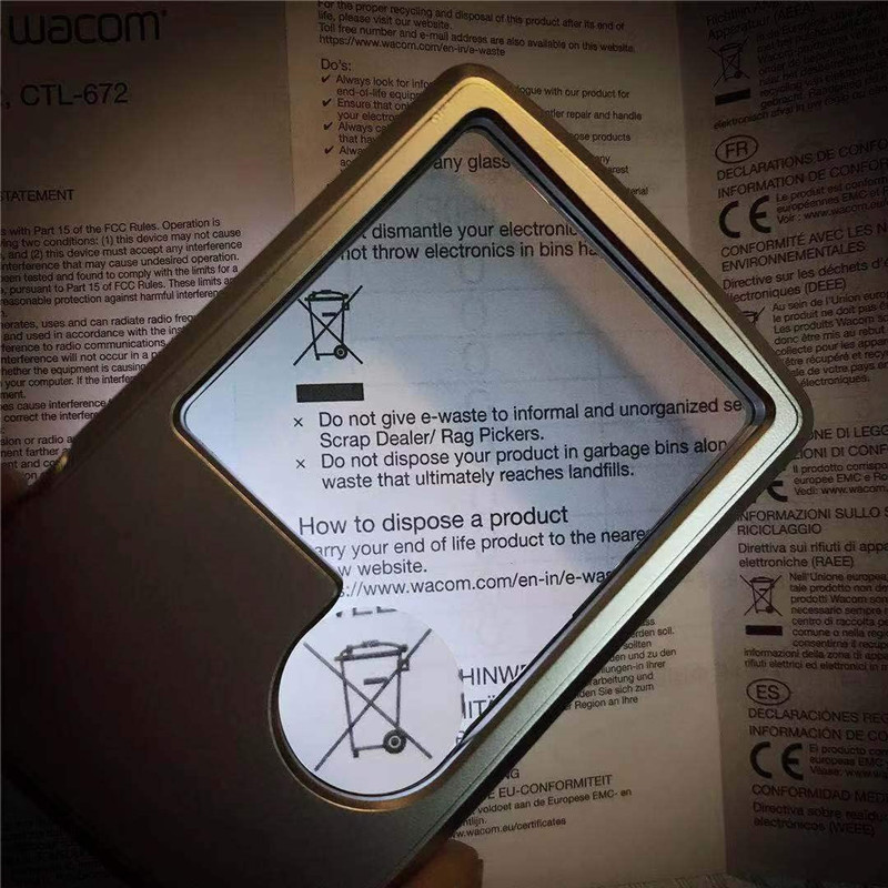 Children's 6XLED with light magnifying glass, advanced card type 85*55 magnifying glass, reading high-definition card magnifying glass, square Application Scenario
