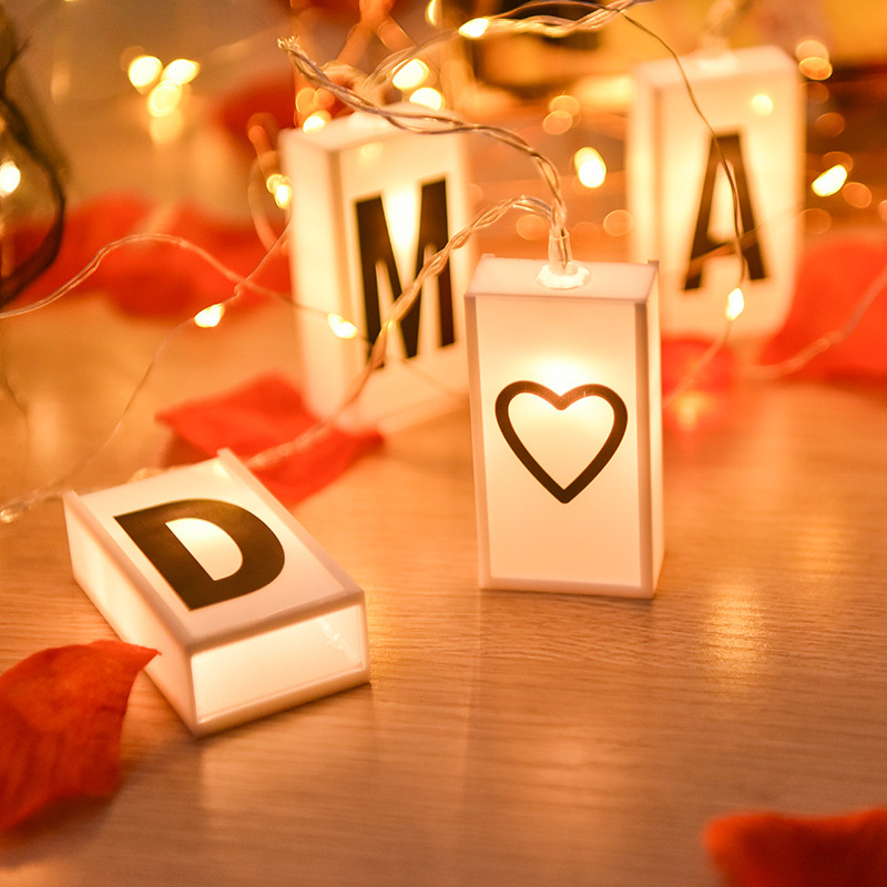 LED letter light box light string, illuminated letter puzzle string light, Christmas decoration letter light box light string, card insert color light Application Scenario