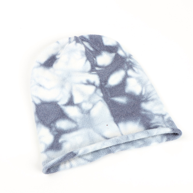The popular tie-dyed woolen hats for men and women in foreign trade, the warm outdoor rolled-up pile hat, and the hip-hop knitted pullover cold hat for autumn and winter Application Scenario