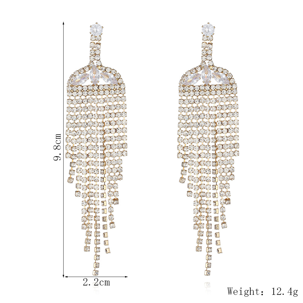 كما ان الانفجارات العابرة للحدود، مثل الاقراط المصنوعة من الاذن المغلفة بالمثابر والمسمار، Item Picture