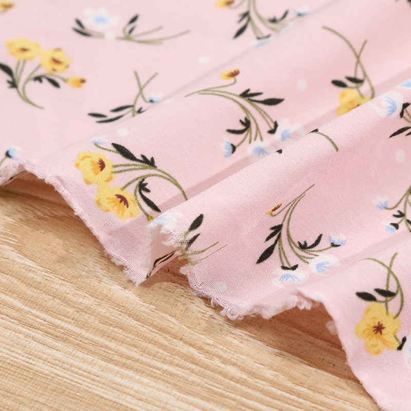 Yiwu Factory Direct Sales Dress Clothing Printed Cloth Small Floral Woven Plain Cloth 100D Four-Sided Elastic Fabric Application Scenario