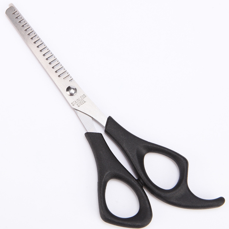 Three-piece set for haircuts: teeth scissors, flat scissors, double-headed black carbon fiber comb, plastic haircuts, thin scissors, bangs, shanilak Application Scenario