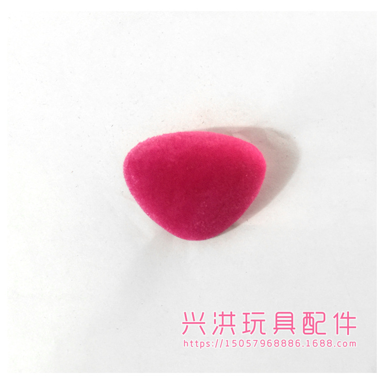Plush Toy Nose Accessories Rose Red Triangle Flocking Nose Triangle Nose In A Variety Of Sizes And Colors Application Scenario