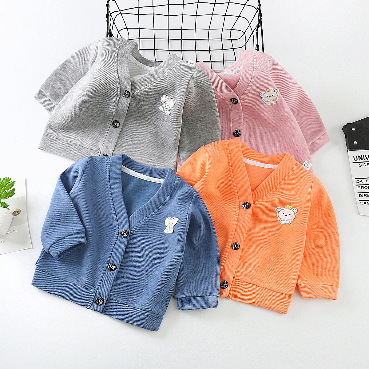 Fleece 2022 Spring and Autumn Baby knitted sweater V-neck cardigan coat for boys, girls, children long-sleeved children's top Application Scenario