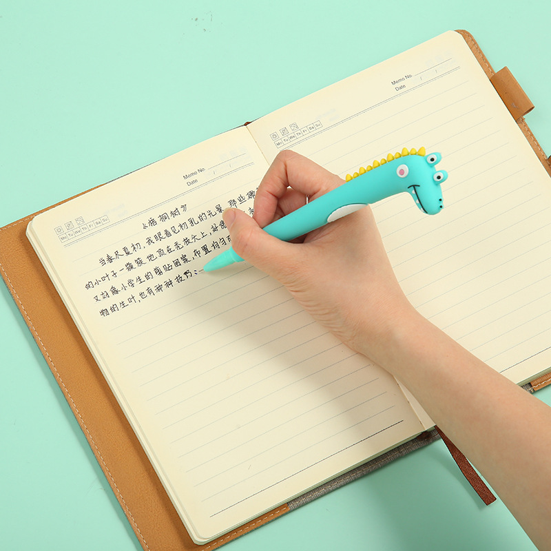Dinosaur crocodile fun gel pen for students, simple, artistic, cute and creative, popular Korean version custom factory direct sales Application Scenario