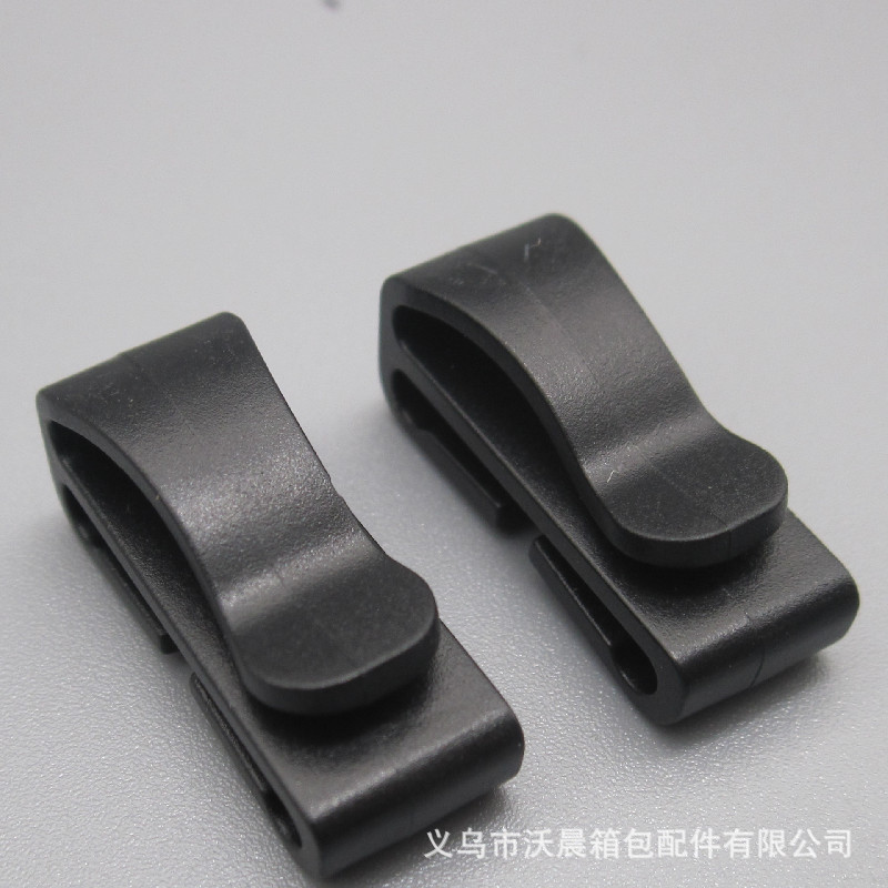 厂家直销2./塑胶箱包腰带/箱包扣白底实物图