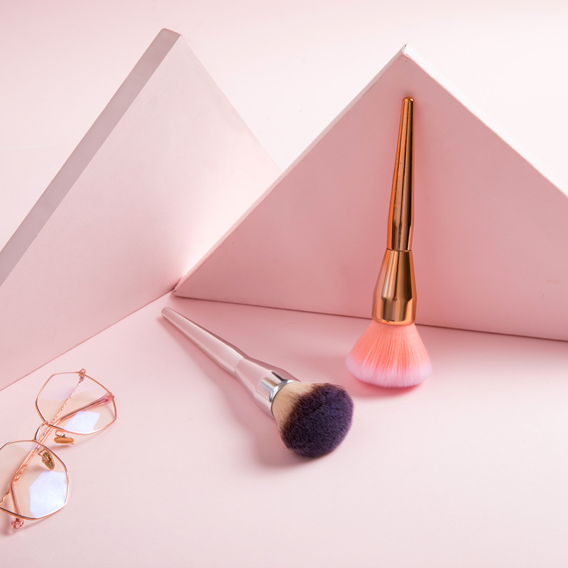 2020 New Single Electroplating Handle Blush Brush Fiber Hair Powder Makeup Brush Beauty Tools Manufacturers Wholesale details Picture