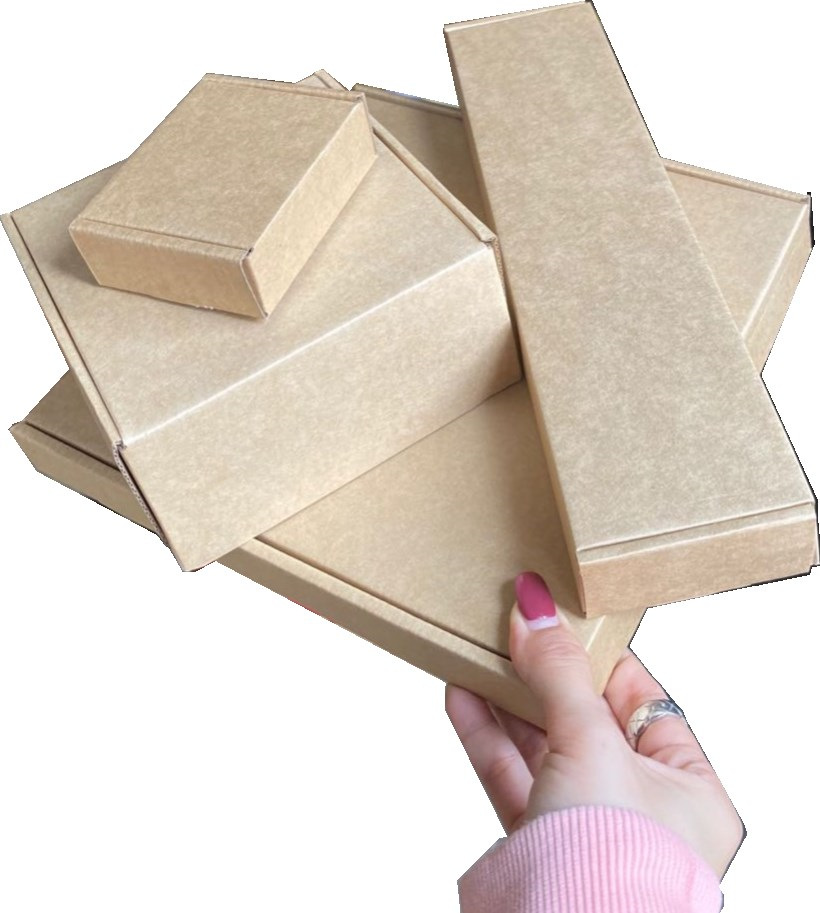 The airplane box is 20CM wide and 9CM high. It is a super-hard three-layer large paper box with a raised packaging and corrugated blank printed LOGO Application Scenario