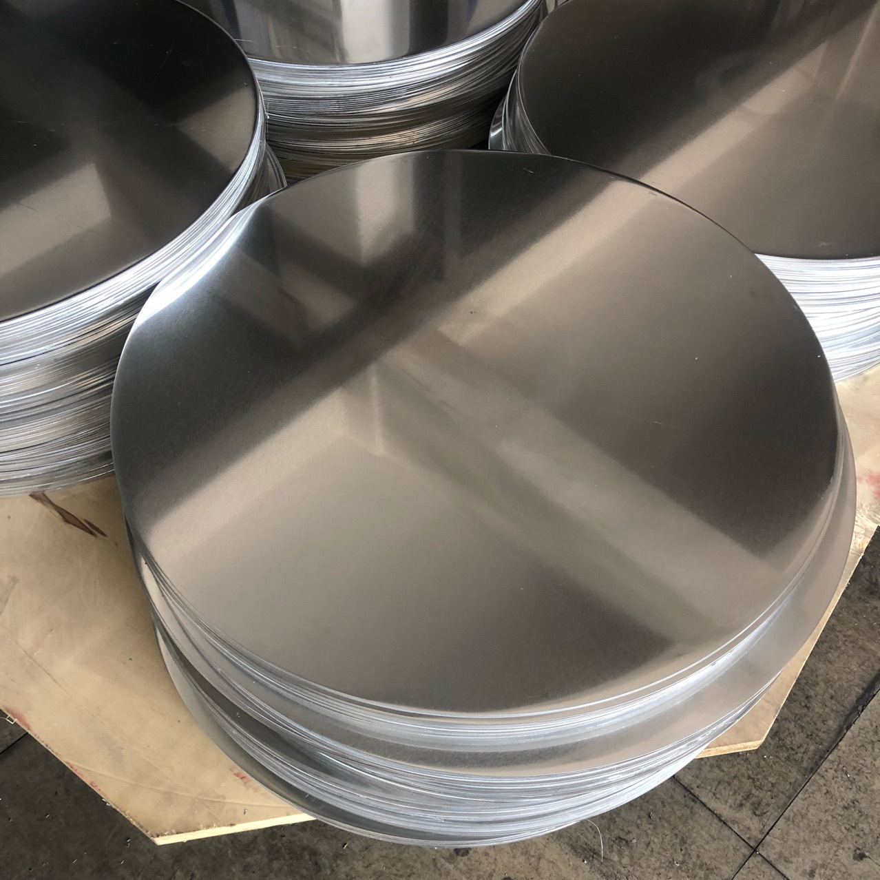 铝片 圆片 铝圆饼 1060铝片 生产加工各种铝型材铝圆片拉伸圆铝片