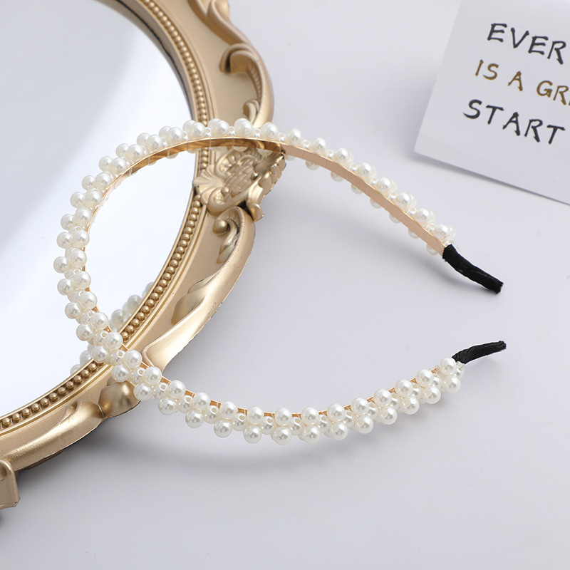 New hairband, a popular forest-themed girl headband with an ins style, Korean pearl and diamond hairband headwear wholesale, domestic independent other hair accessories Application Scenario