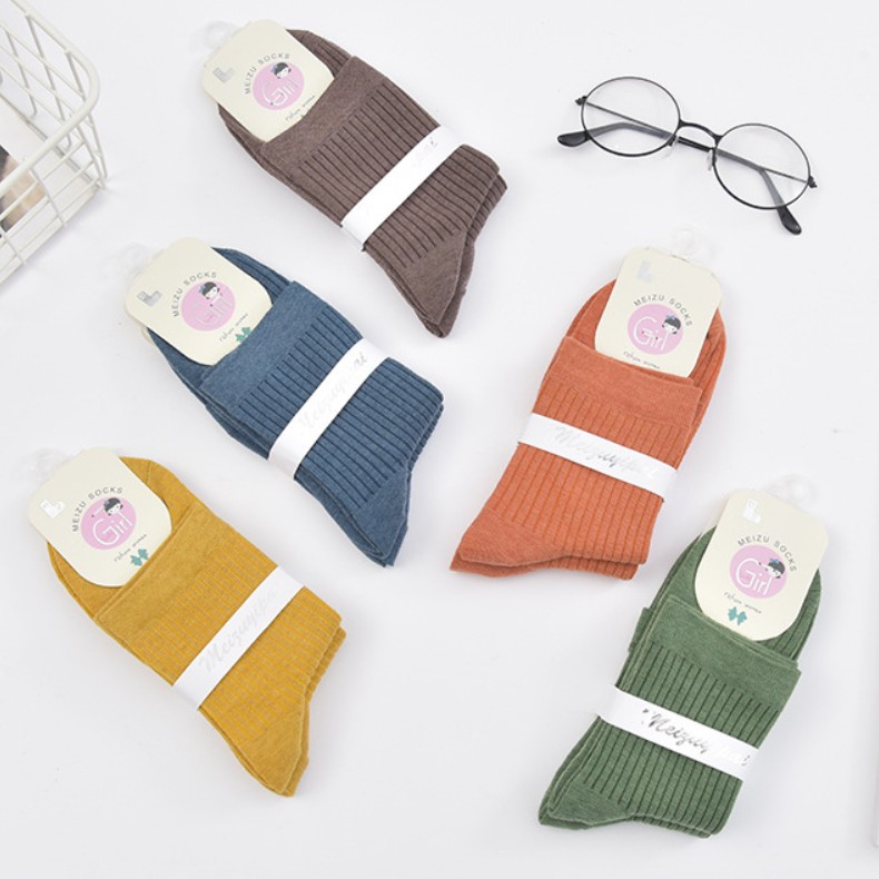 Heap heap calcetines otoño-invierno nuevo estilo mujer tira de dibujo retro medias color sólido moda con estilo japonés calcetines de moda
