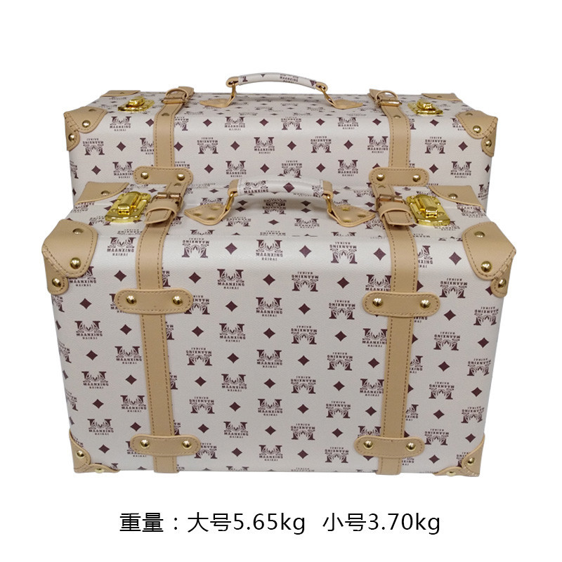 Handcrafted home soft furnishings for the model room's wardrobe, high-end portable storage boxes, car and street photography decorative items Application Scenario