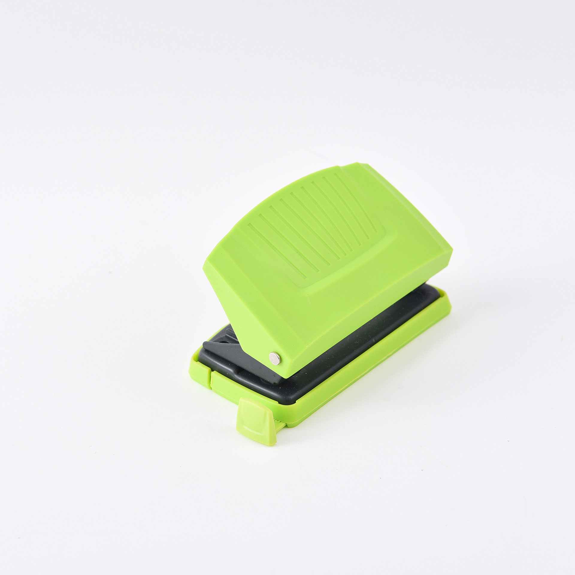 Factory direct supply of cross-border exclusive 5862 double-hole punch, Chinese binding manual punch, loose-leaf A4 paper