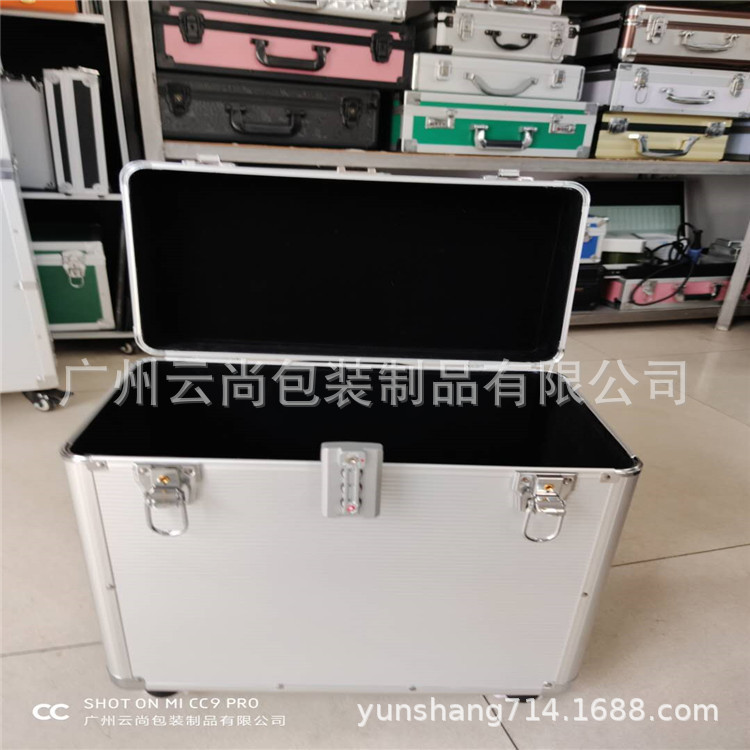 铝合金摄影拉产品图