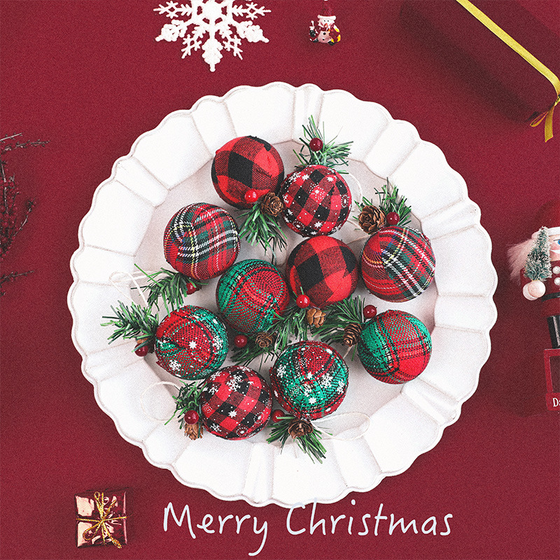 圣诞吊球新品圣诞球挂件5CM红绿麻布包粘松针叶圣诞球盒装吊球装饰品详情图1