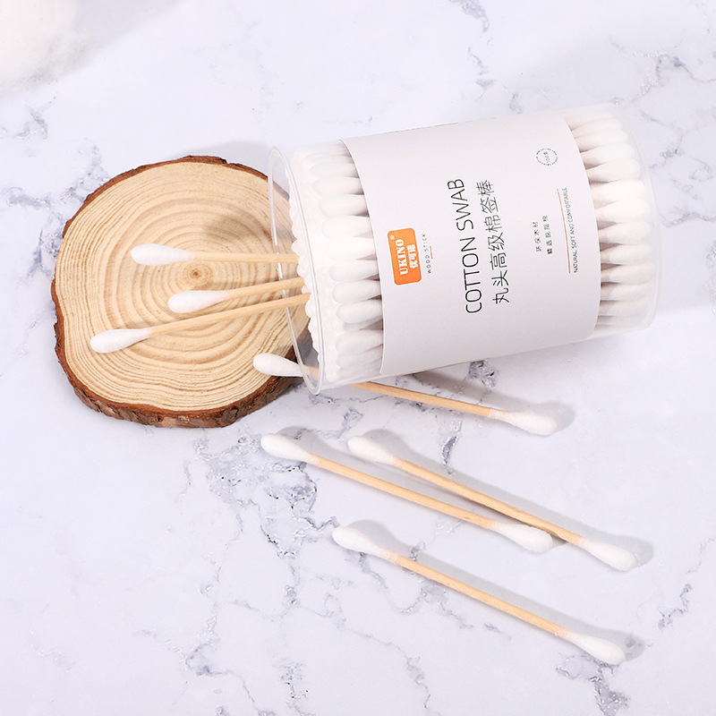 Kangmin 100 Double Head Wood Stick Cotton Canisters Wholesale Cleaning Care Cotton Swabs Disposable Ear Cotton Swabs Application Scenario