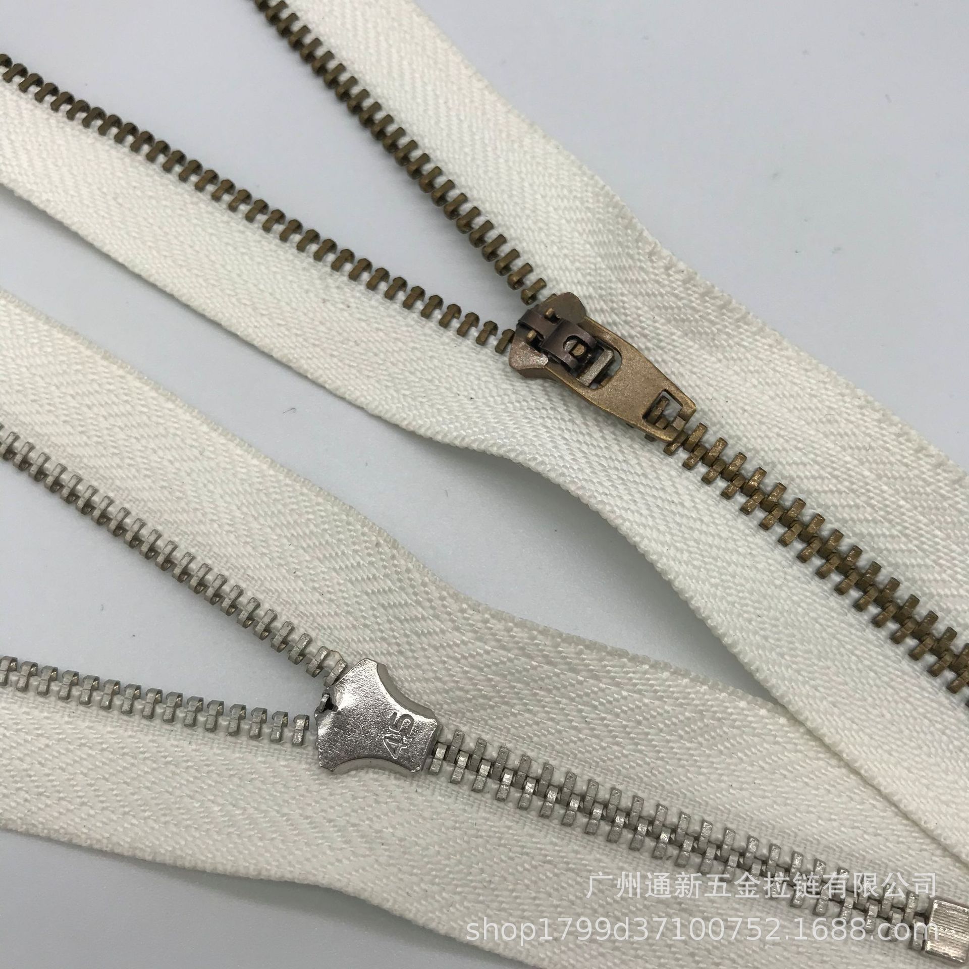 Zipper factory No. 3# and No. 4# metal zippers, closed-tail spring head jeans zippers, bronze tooth band lock front zippers Specification image
