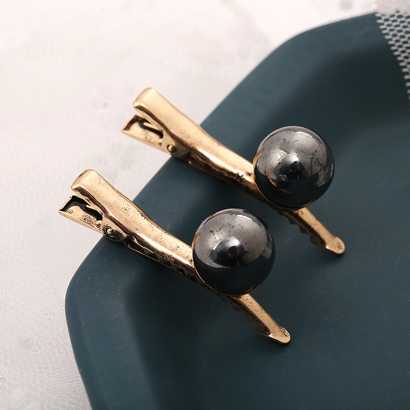 New Spring And Summer Hairpin Wave Hairpin Pearl Hairpin Alloy Hairpin Korean Version Korean Duck Beak Clip Jewelry Application Scenario
