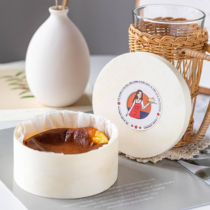 Basque cheesecake packaging box, 4-inch and 6-inch wooden box, baking gift box, wedding souvenir gift box, wedding candy box Application Scenario
