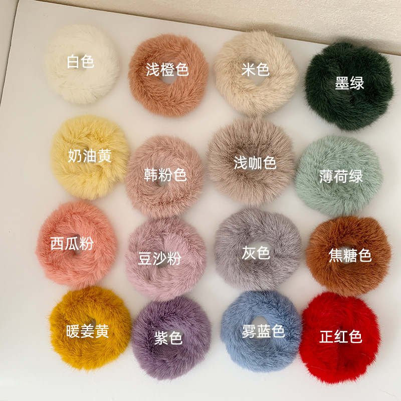 A versatile bun hair tie with plush hair, a female faux mink hair rope, a soft girl's double ponytail hair rope, and a simple furry hair accessory details Picture