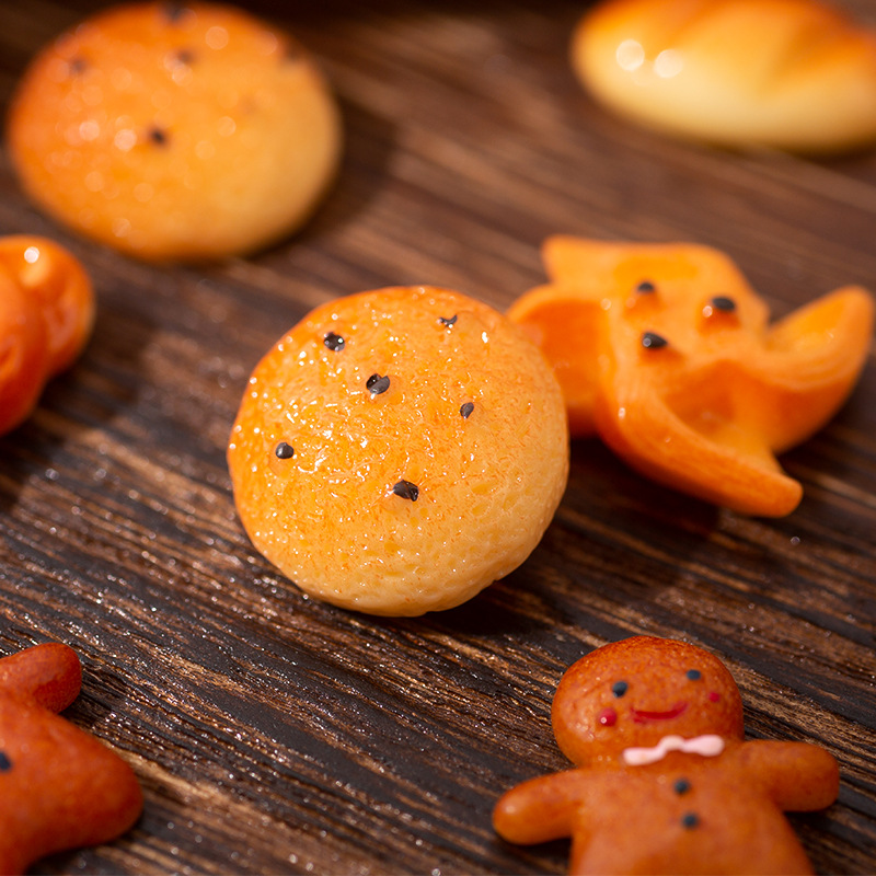 diy resin accessories, simulated food, bread, cookies, baking, cartoon chocolate, cream, resin, phone case patches Specification image