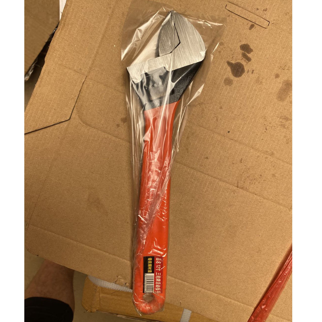 Adhesive plastic blackening adjustable wrench Application Scenario
