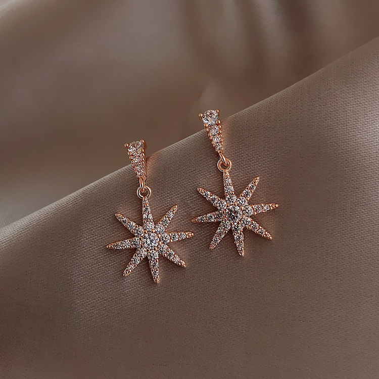 Earrings de ocho estrellas mujeres influenciador explosiva estilo earrings estudiante coreano versión simple temperamento versátil moda earewear colgante de las mujeres