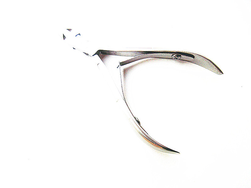 Factory direct sales of stainless steel beauty pliers, dead skin pliers, beauty scissors, beauty tools, short mouth 8715 Specification image